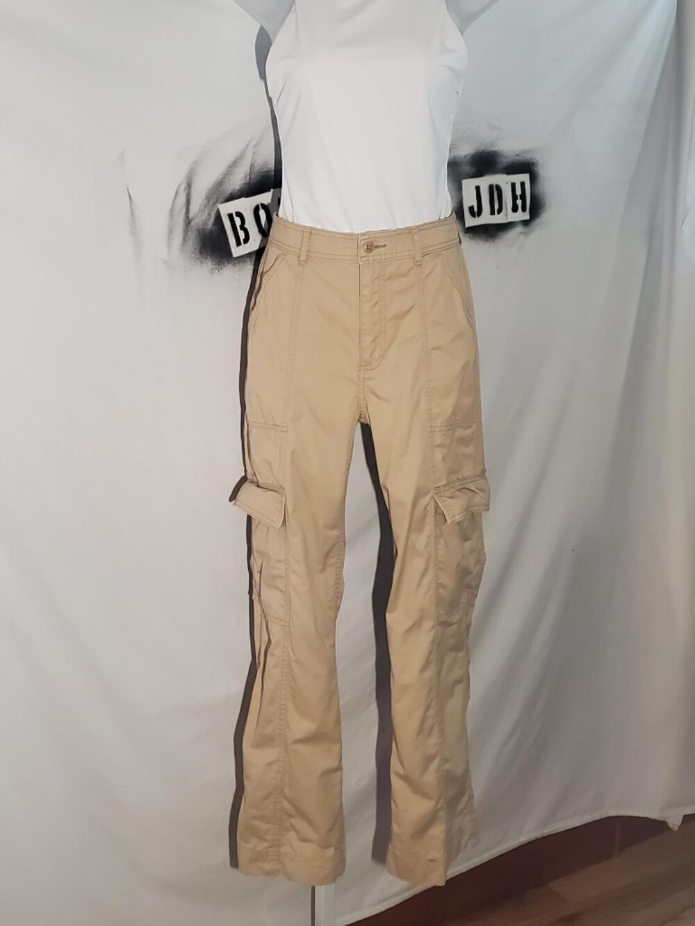 Abercrombie & Fitch relaxed utility cargo pants in tan Women's sz 2short/26w - Picture 2 of 16